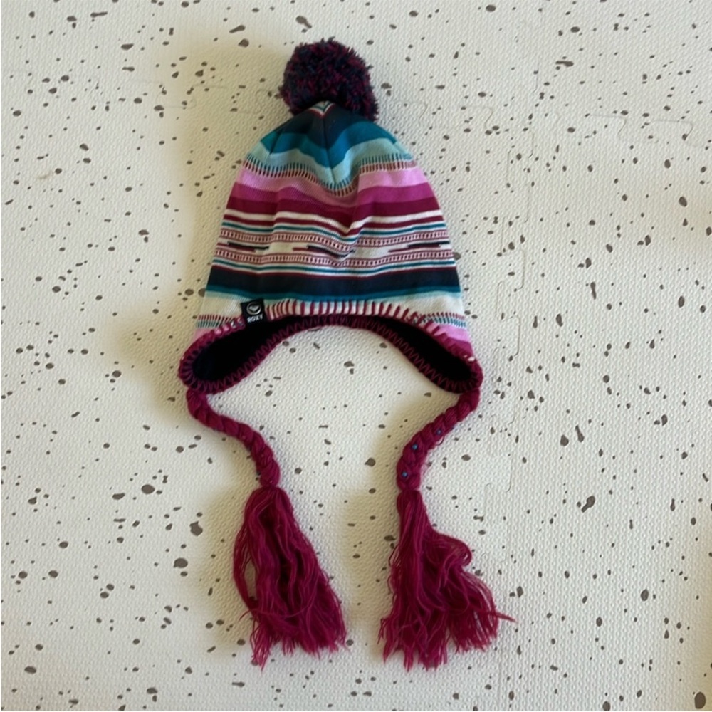 💘 ROXY - MULTI-COLOR STRIPED TASSEL BEANIE